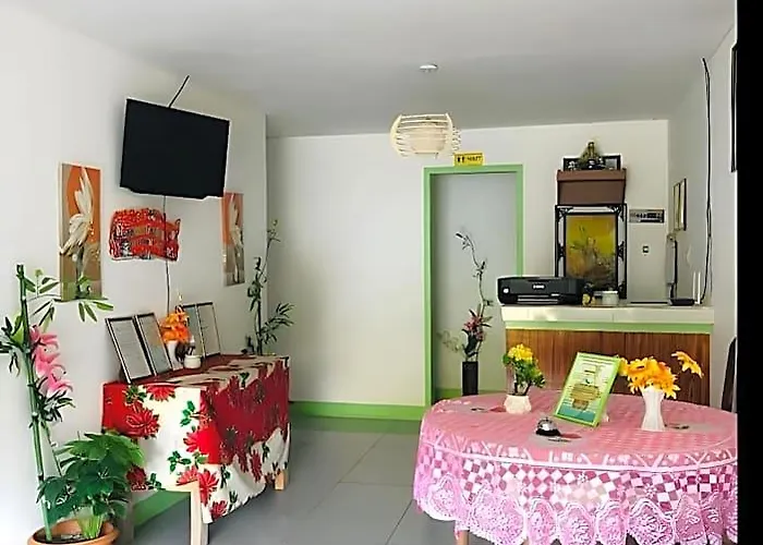 Kahayahay Inn