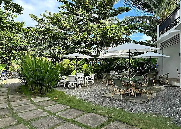 Bahandi Hotel